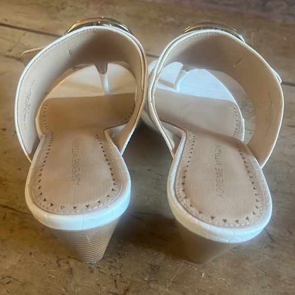 Adrienne Vittadini size 10 sandals - Picture 4 of 7